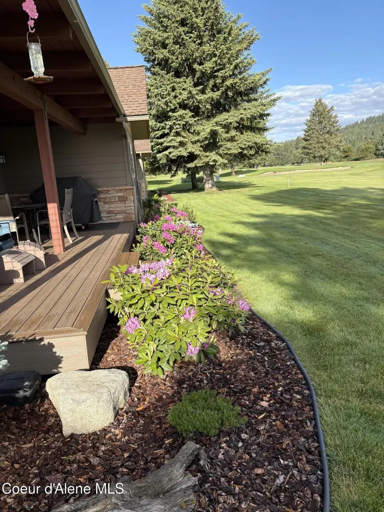 85 Bellflower Court Blanchard ID 83804