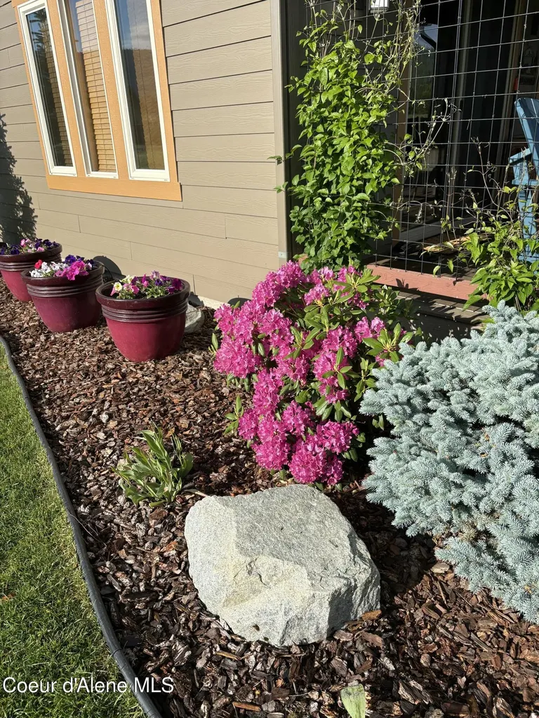 85 Bellflower Court Blanchard ID 83804