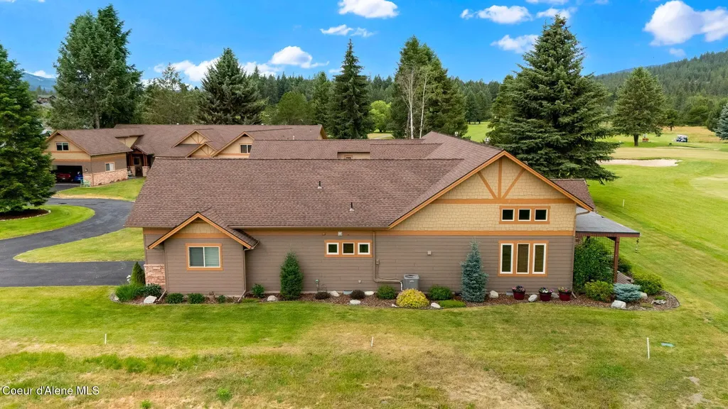 85 Bellflower Court Blanchard ID 83804