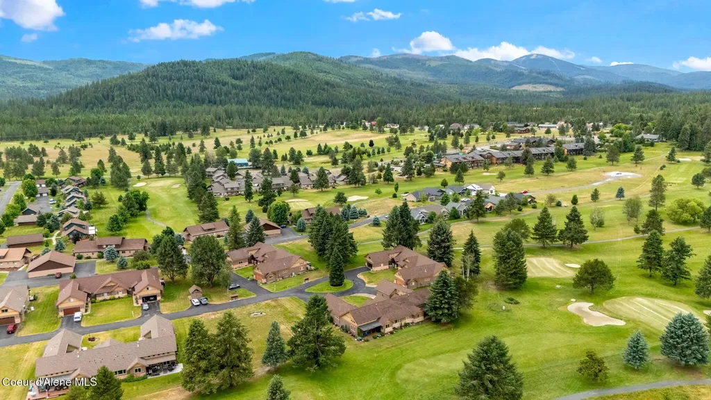 85 Bellflower Court Blanchard ID 83804
