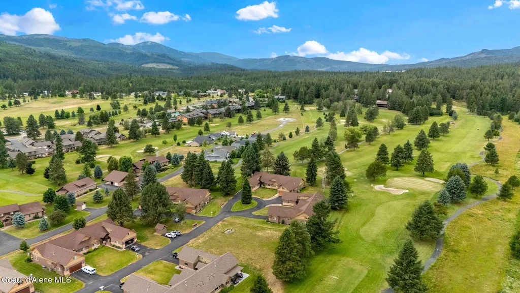 85 Bellflower Court Blanchard ID 83804