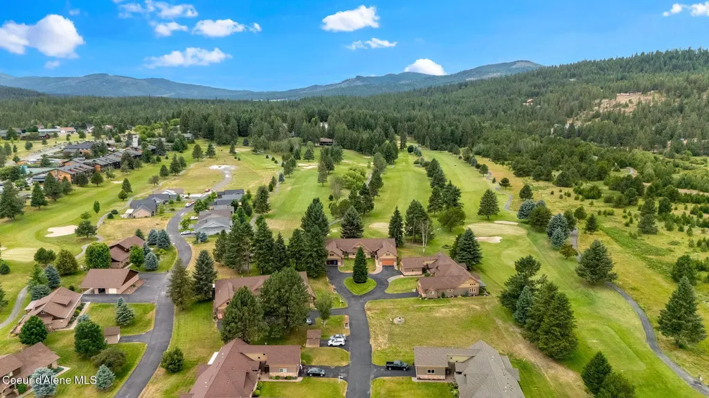 85 Bellflower Court Blanchard ID 83804