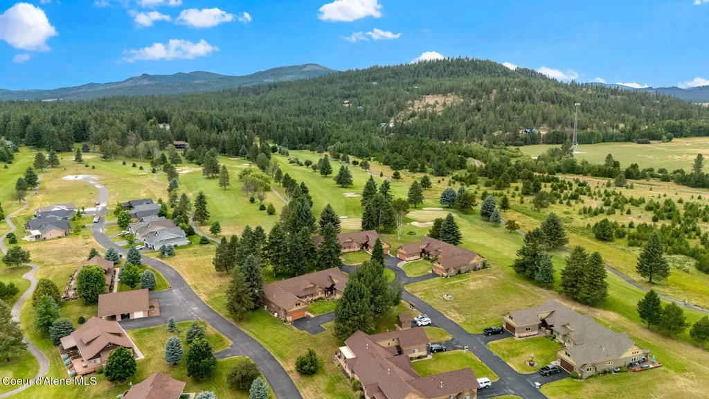 85 Bellflower Court Blanchard ID 83804