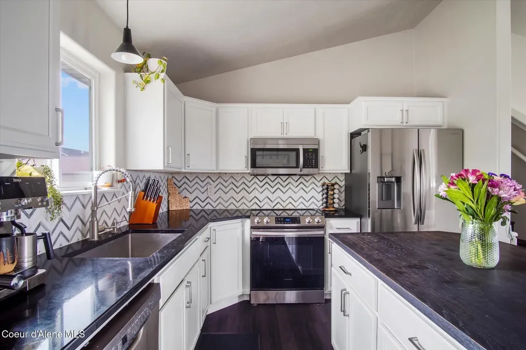 1576 N Firestone Post Falls ID 83854