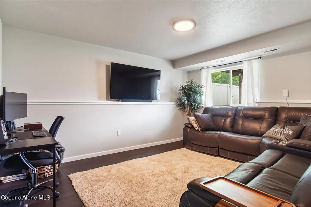 1576 N Firestone Post Falls ID 83854