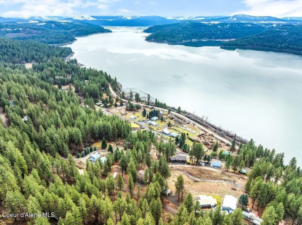 Lot 9 & 10 E Crows Nest Road Harrison ID 83833