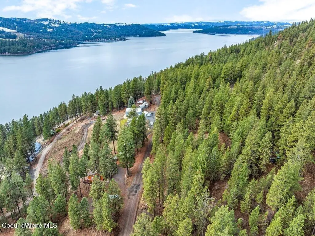 Lot 9 & 10 E Crows Nest Road Harrison ID 83833