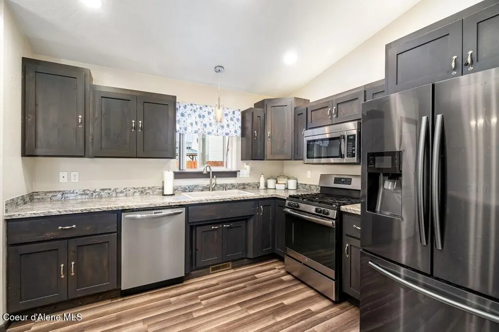 2130 E Decaro Loop Post Falls ID 83854