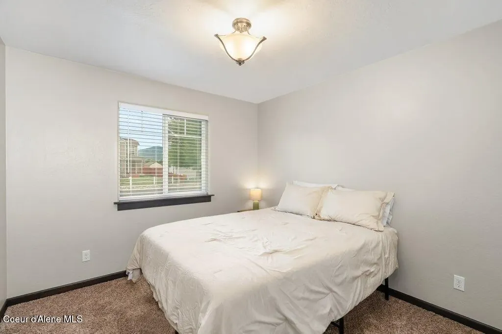 2130 E Decaro Loop Post Falls ID 83854