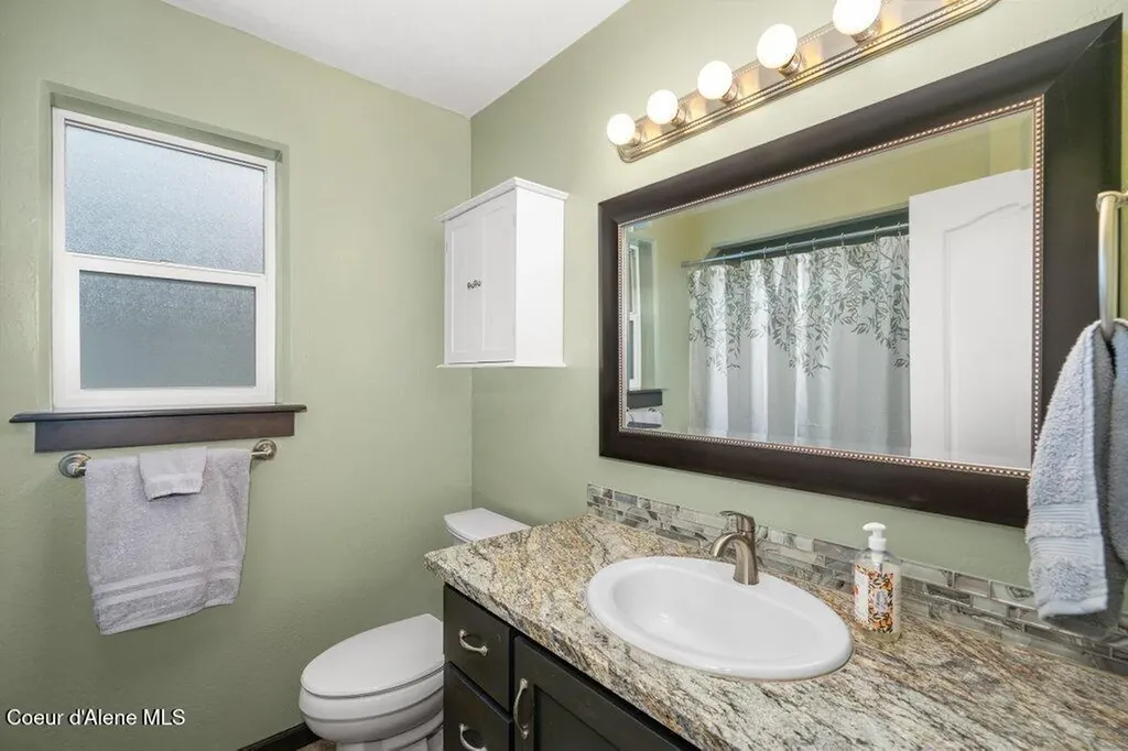 2130 E Decaro Loop Post Falls ID 83854