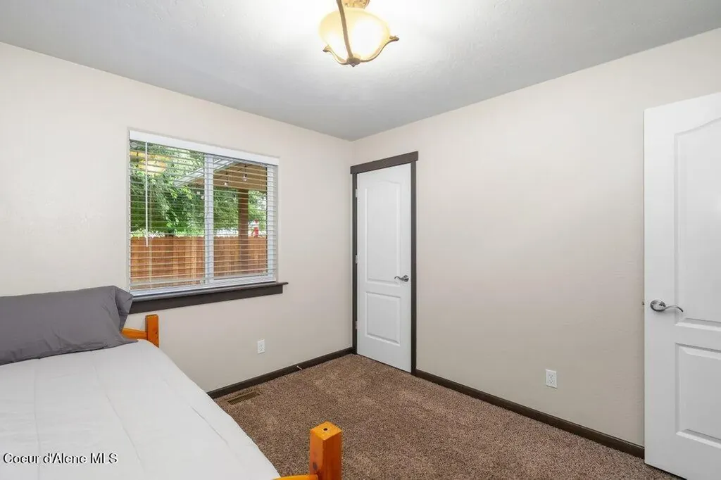 2130 E Decaro Loop Post Falls ID 83854