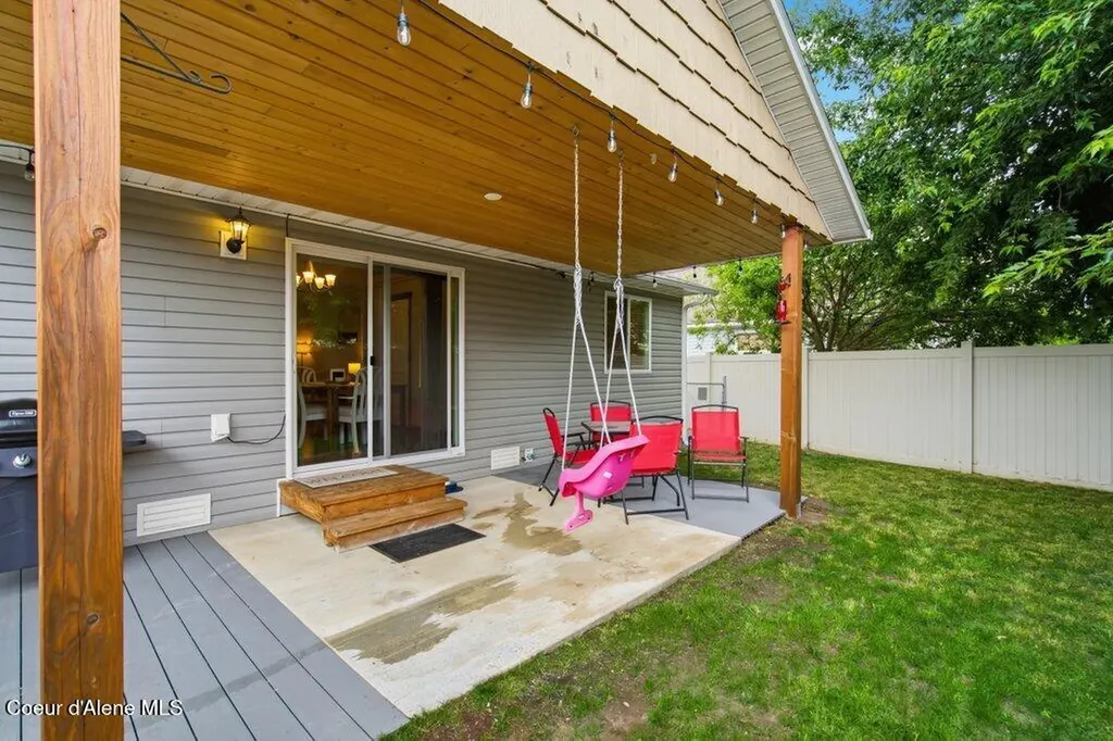 2130 E Decaro Loop Post Falls ID 83854