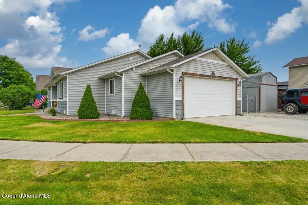 2130 E Decaro Loop Post Falls ID 83854