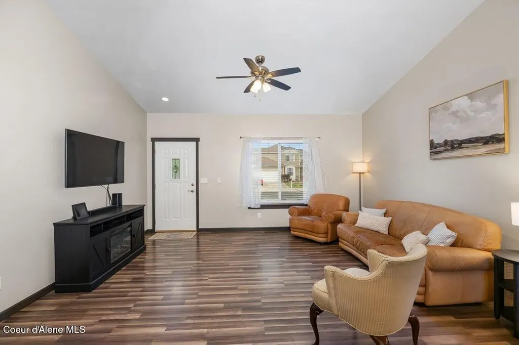 2130 E Decaro Loop Post Falls ID 83854