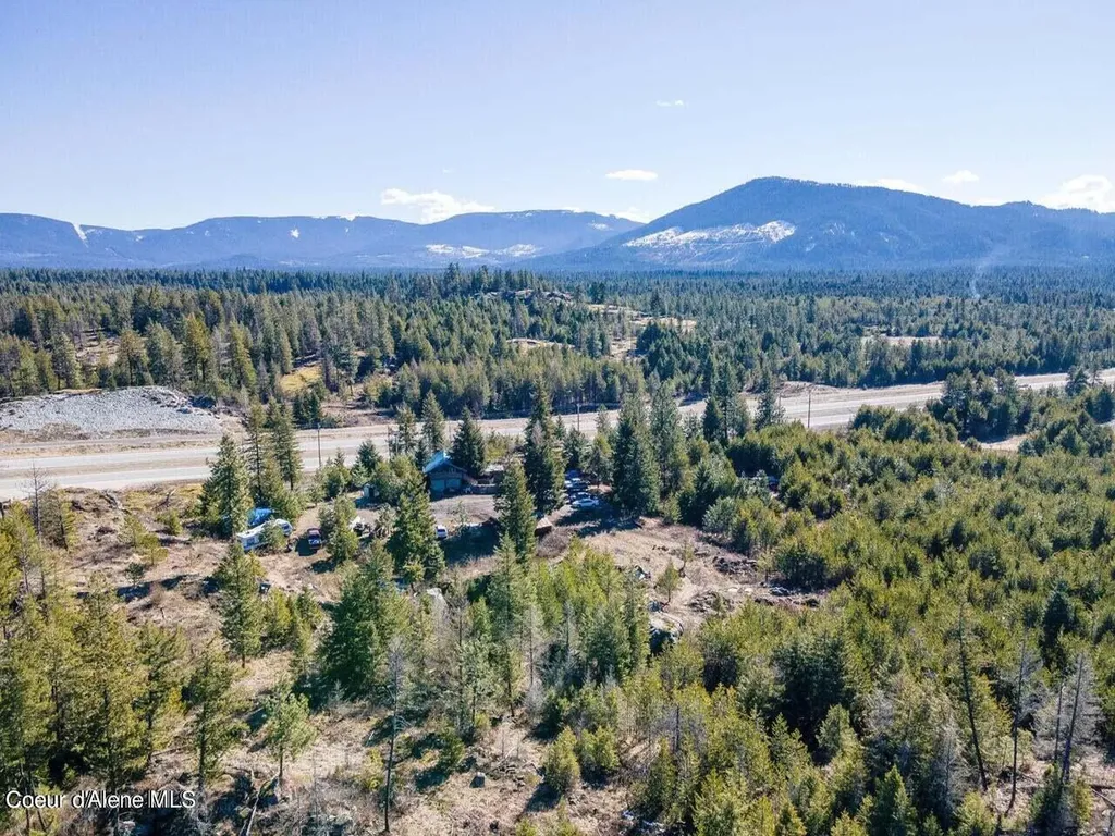 28789 N Highway 95 Athol ID 83801