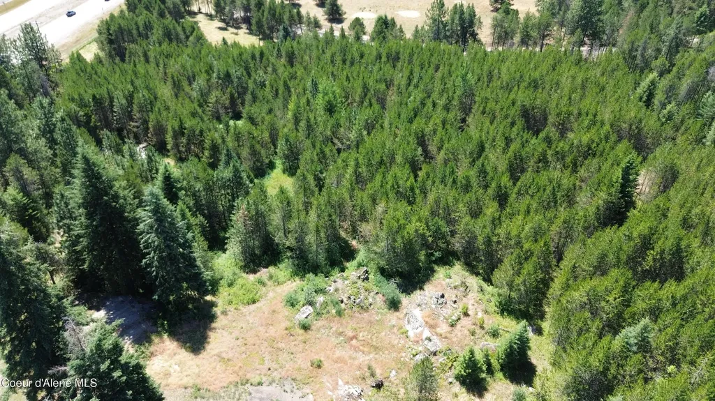 28789 N Highway 95 Athol ID 83801