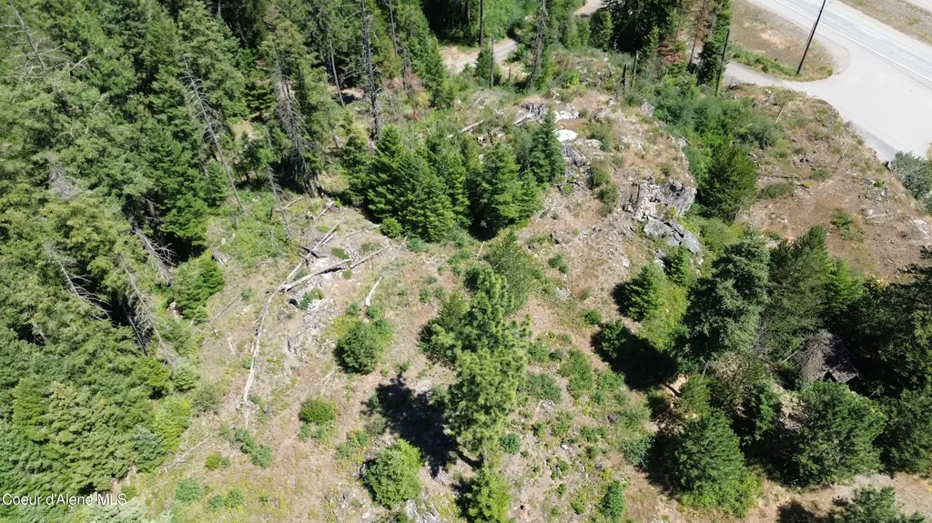 28789 N Highway 95 Athol ID 83801