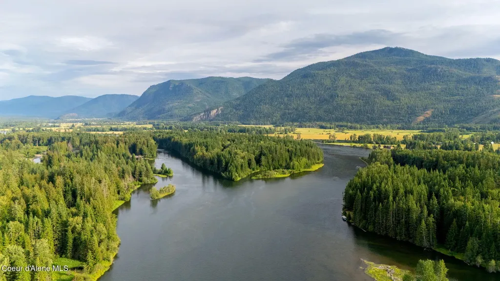 E Cf Delta Shore Clark Fork ID 83811