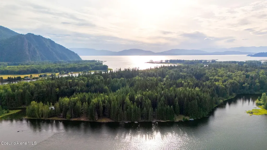 E Cf Delta Shore Clark Fork ID 83811