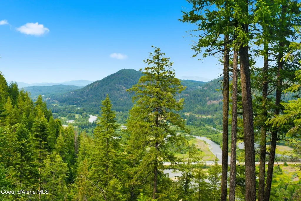 G10 Forest Highland Sandpoint ID 83864
