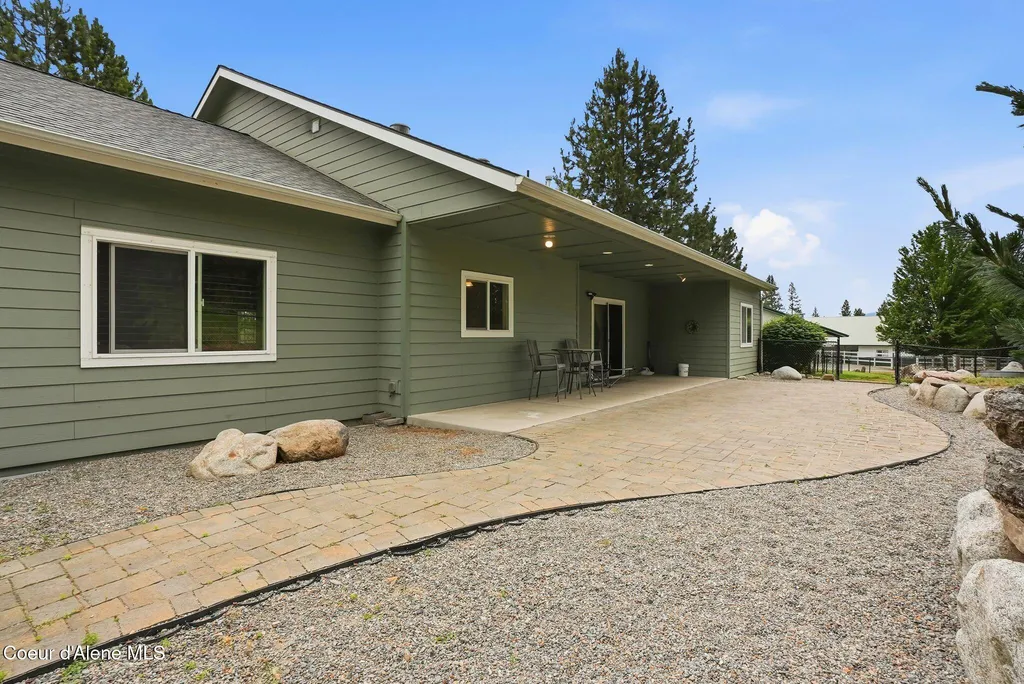 8964 N Hauser Lake Road Hauser ID 83854