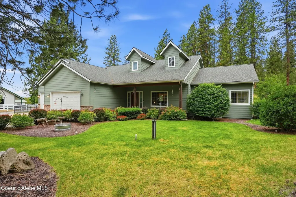 8964 N Hauser Lake Road Hauser ID 83854