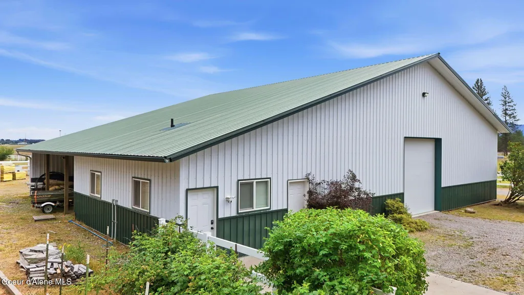 8964 N Hauser Lake Road Hauser ID 83854