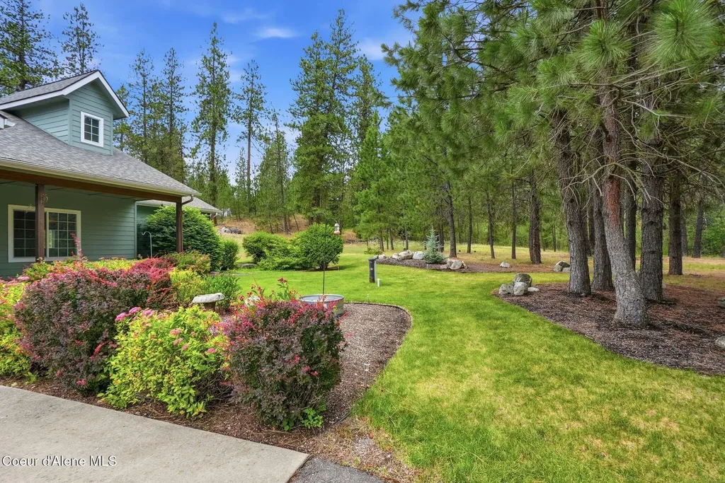 8964 N Hauser Lake Road Hauser ID 83854