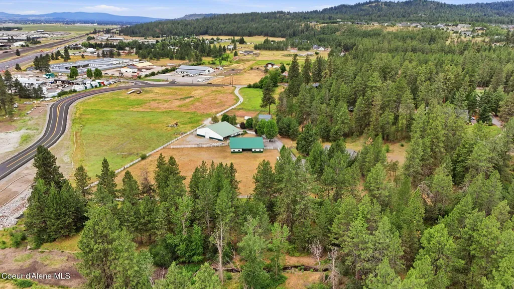 8964 N Hauser Lake Road Hauser ID 83854