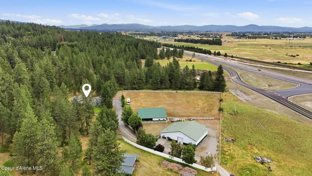 8964 N Hauser Lake Road Hauser ID 83854