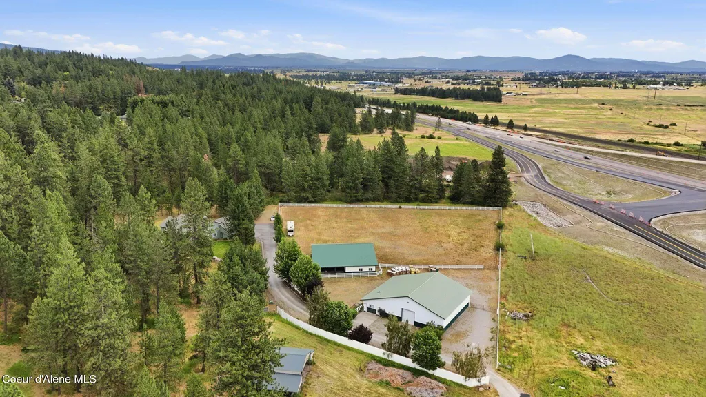 8964 N Hauser Lake Road Hauser ID 83854