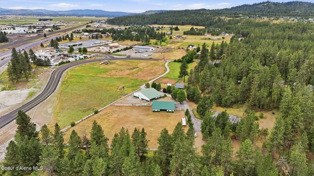 8964 N Hauser Lake Road Hauser ID 83854