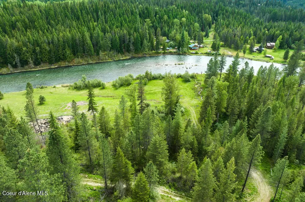 Lots 4, 5, 6 Gunsmoke Lane Priest River ID 83856