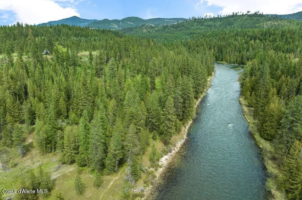 Lots 4, 5, 6 Gunsmoke Lane Priest River ID 83856