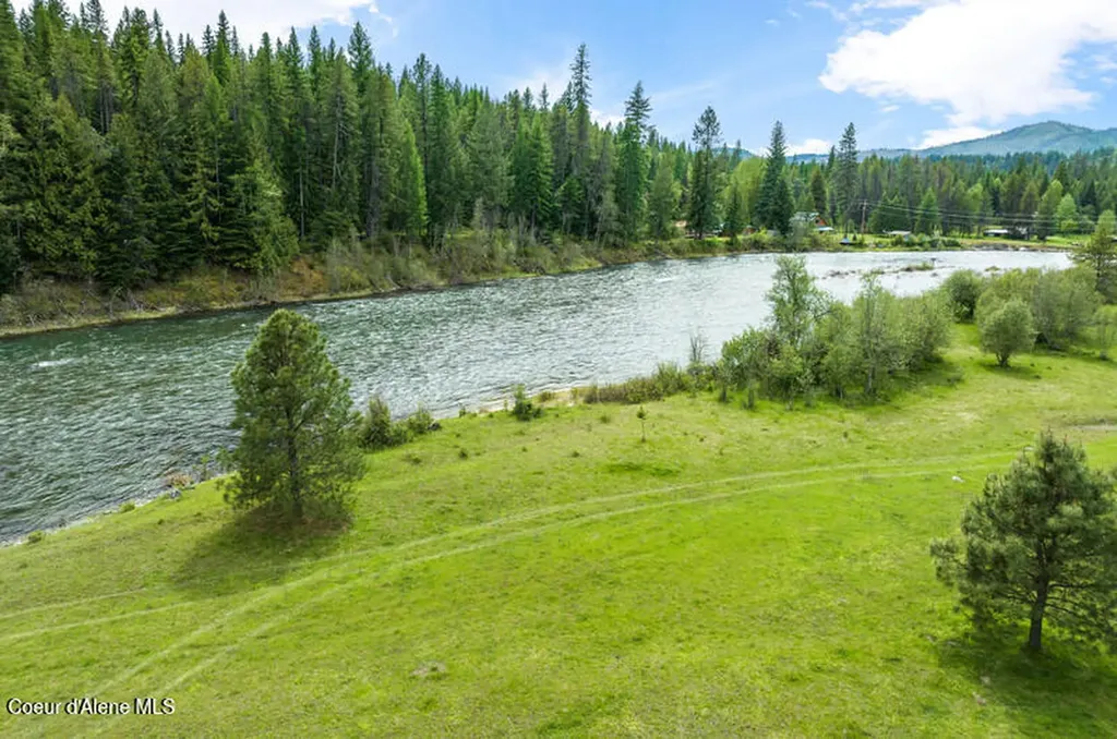 Lots 4, 5, 6 Gunsmoke Lane Priest River ID 83856