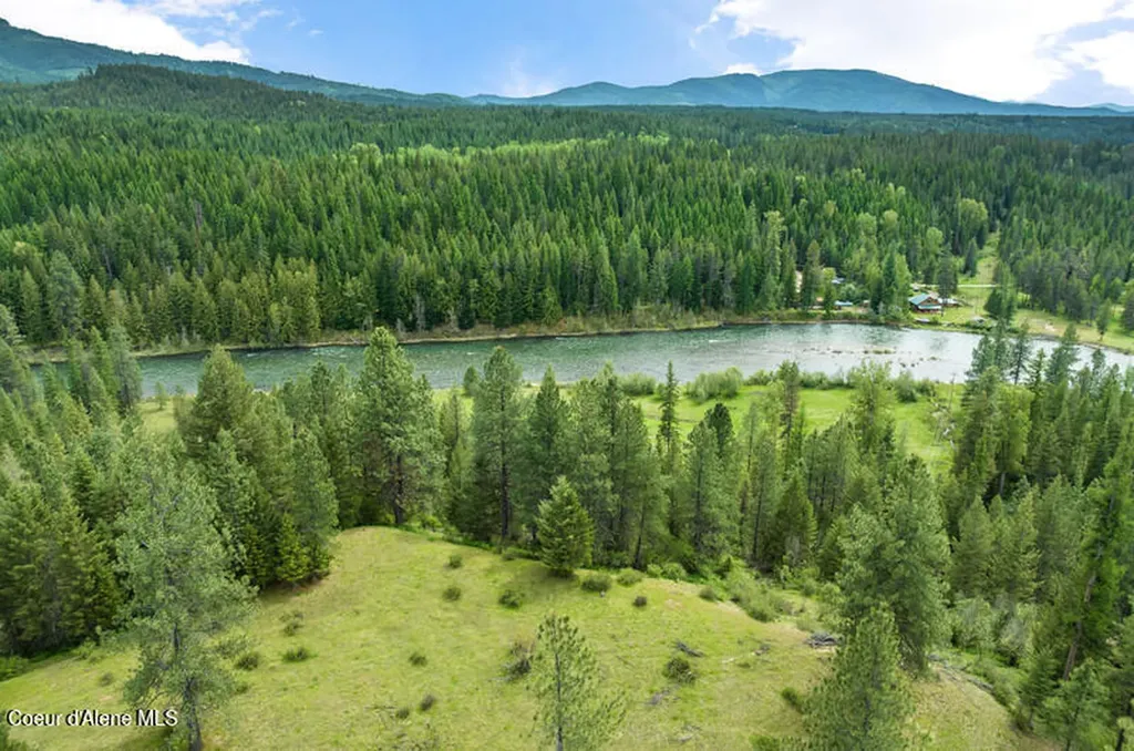 Lots 4, 5, 6 Gunsmoke Lane Priest River ID 83856