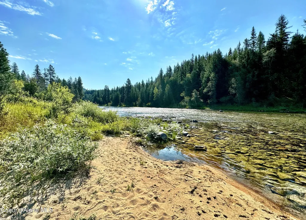 Lots 4, 5, 6 Gunsmoke Lane Priest River ID 83856