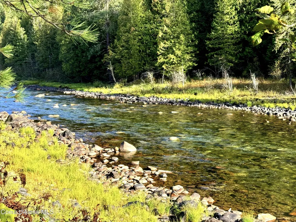 Lots 4, 5, 6 Gunsmoke Lane Priest River ID 83856