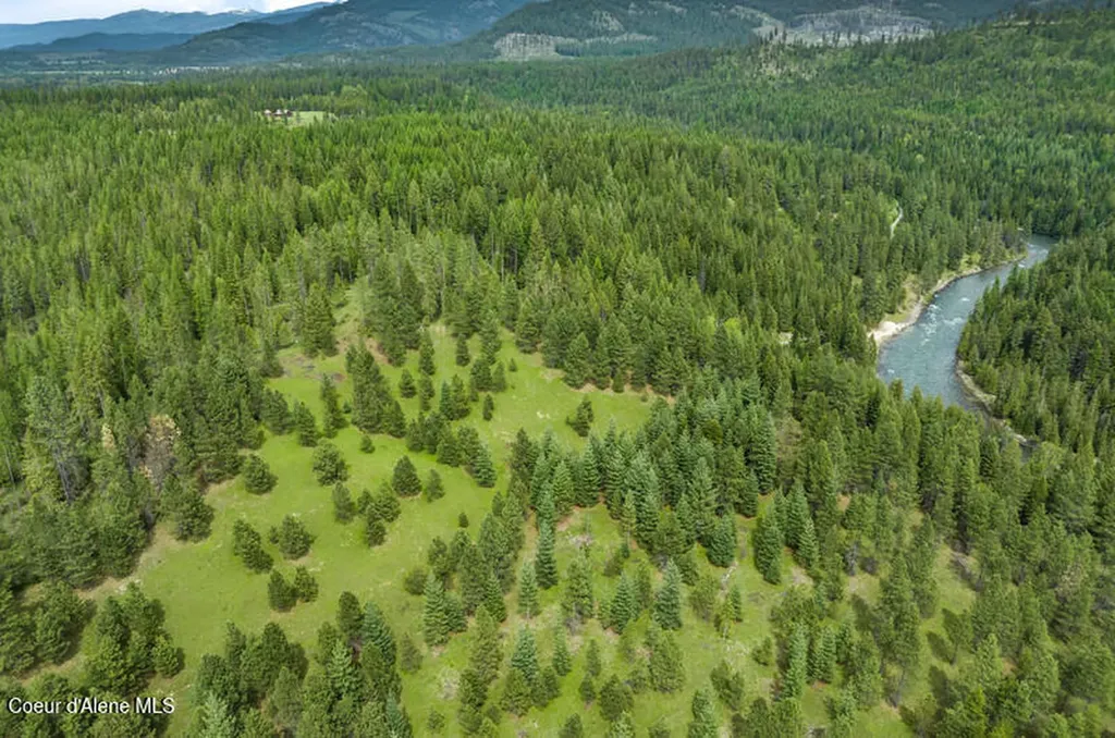 Lots 4, 5, 6 Gunsmoke Lane Priest River ID 83856