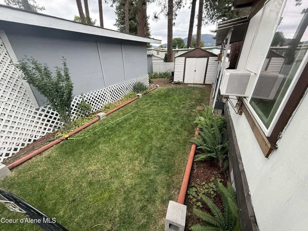 9128 N Starr Loop Hayden ID 83835