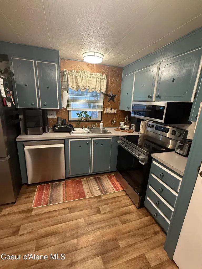 9128 N Starr Loop Hayden ID 83835