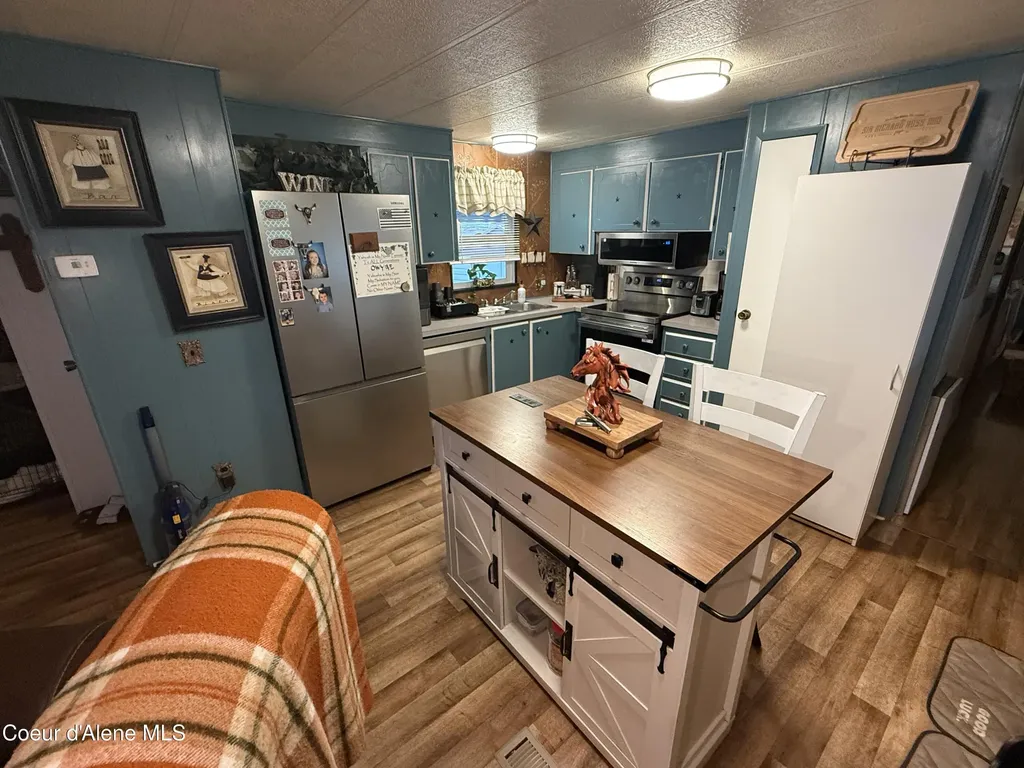 9128 N Starr Loop Hayden ID 83835
