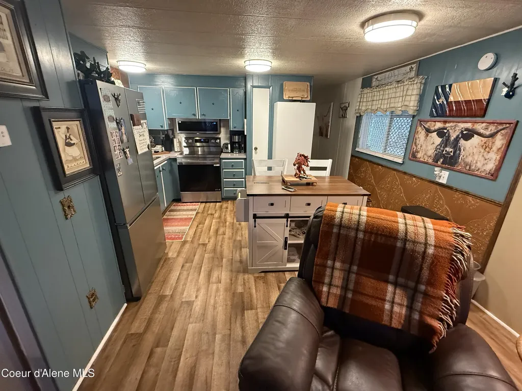 9128 N Starr Loop Hayden ID 83835