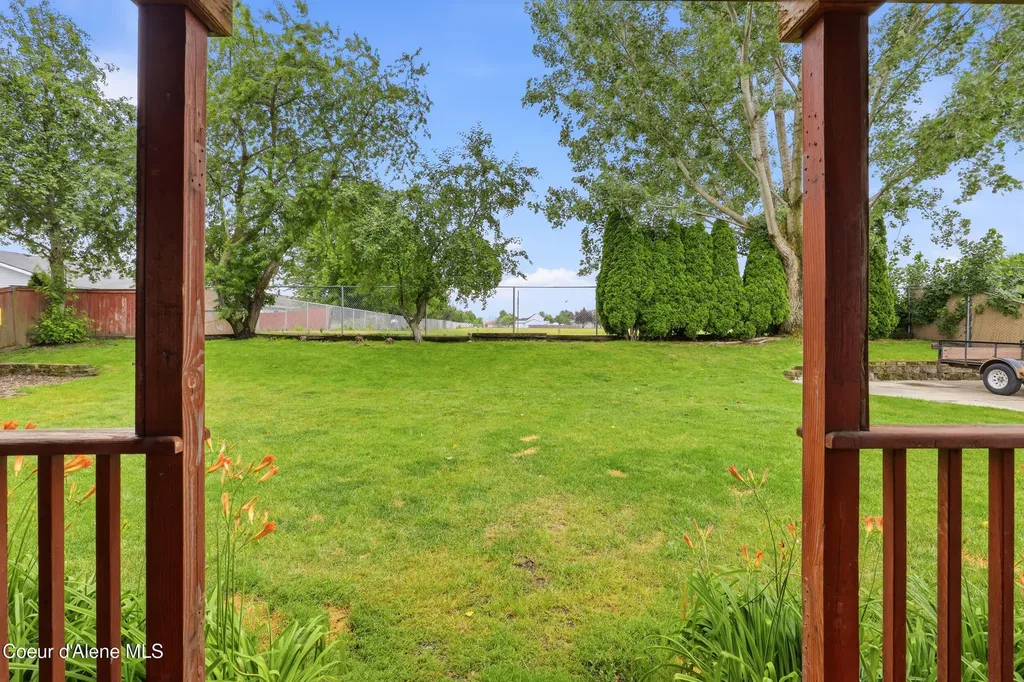 8208 W Arizona Street Rathdrum ID 83858