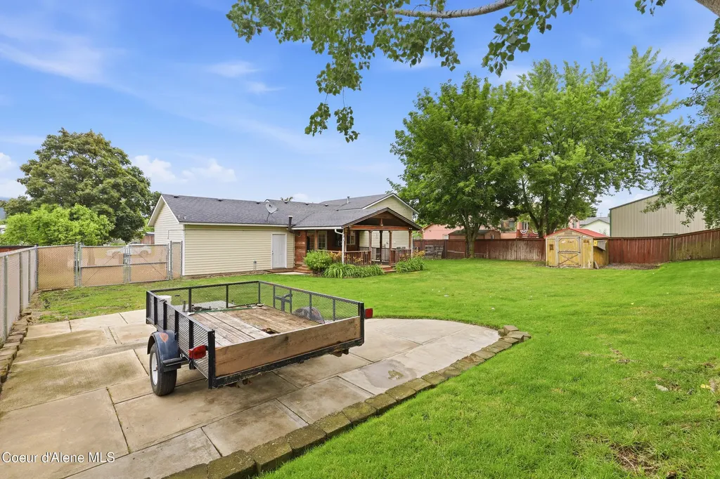 8208 W Arizona Street Rathdrum ID 83858
