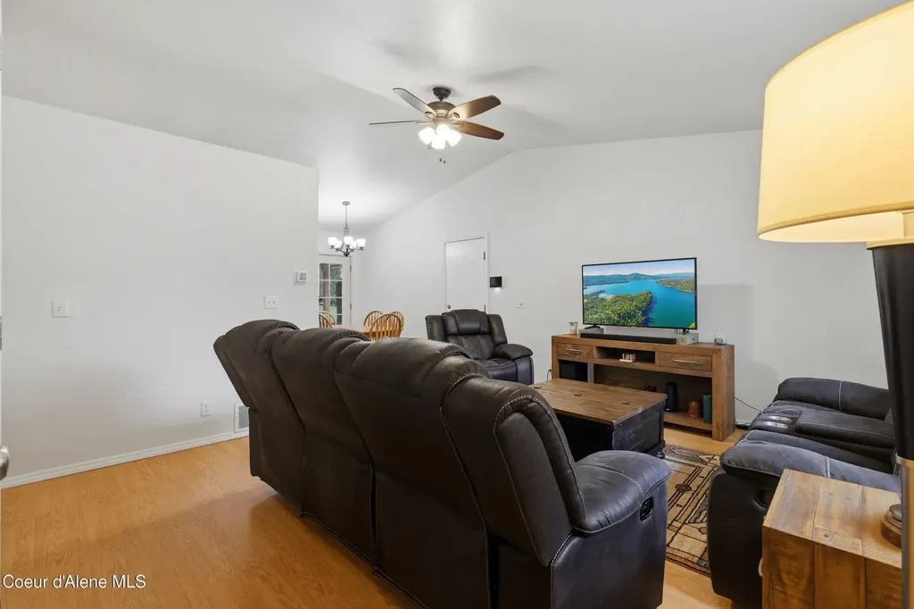 8208 W Arizona Street Rathdrum ID 83858