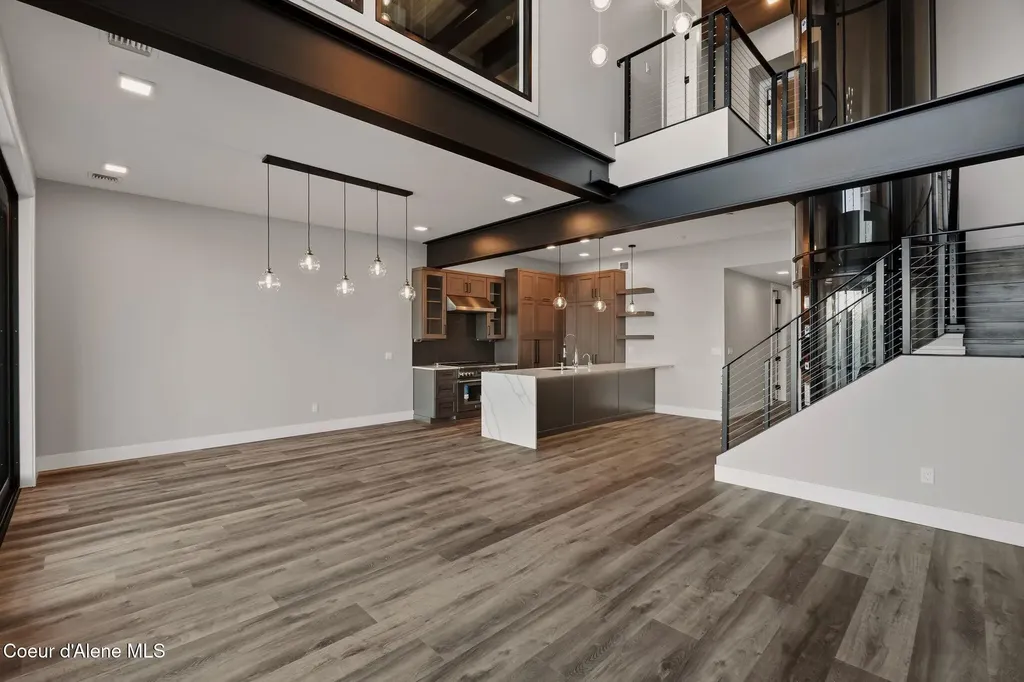 802 Sandpoint Avenue Sandpoint ID 83864