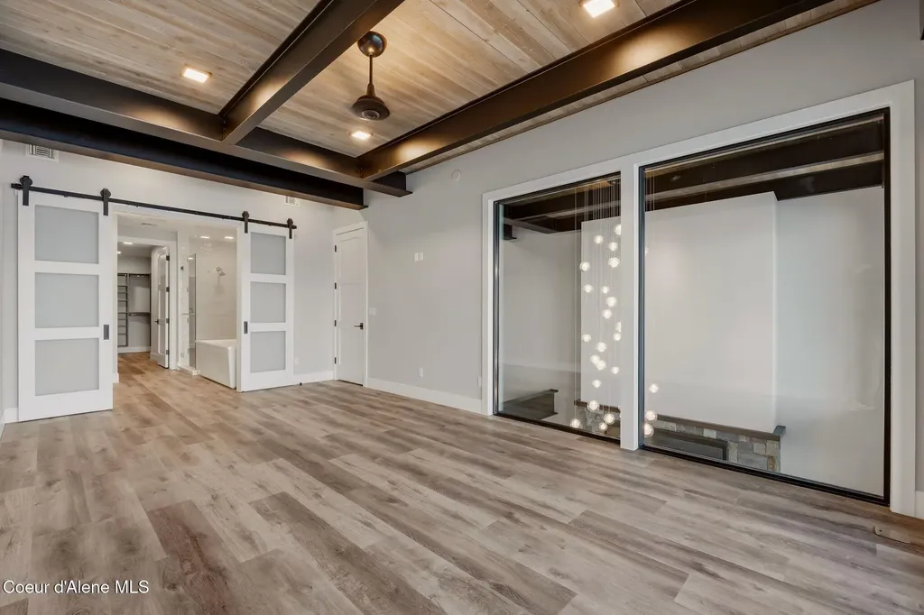 802 Sandpoint Avenue Sandpoint ID 83864
