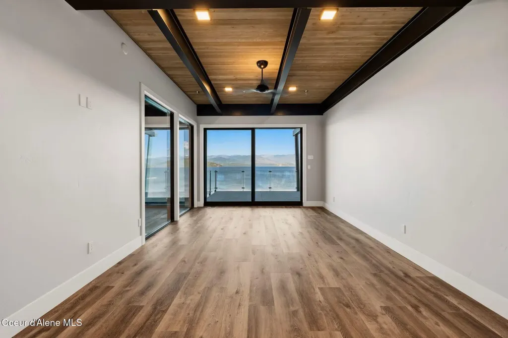 802 Sandpoint Avenue Sandpoint ID 83864