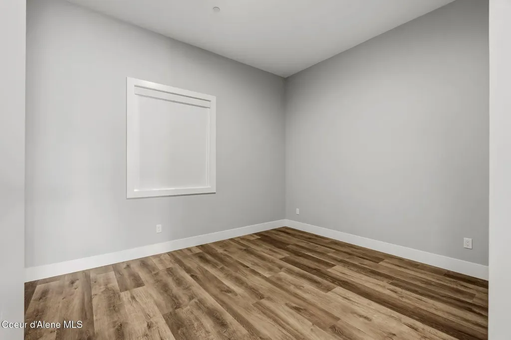802 Sandpoint Avenue Sandpoint ID 83864
